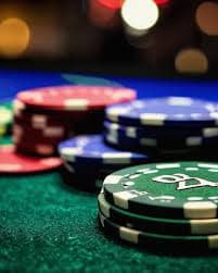 Filipino players browsing jilimk sports and casino categories on mobile